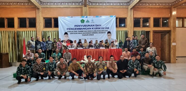 Tim Penyusun Kurikulum Tadris IPA Ikuti Kegiatan Penyusunan dan Pengembangan Kurikulum FTIK UIN KHAS Jember